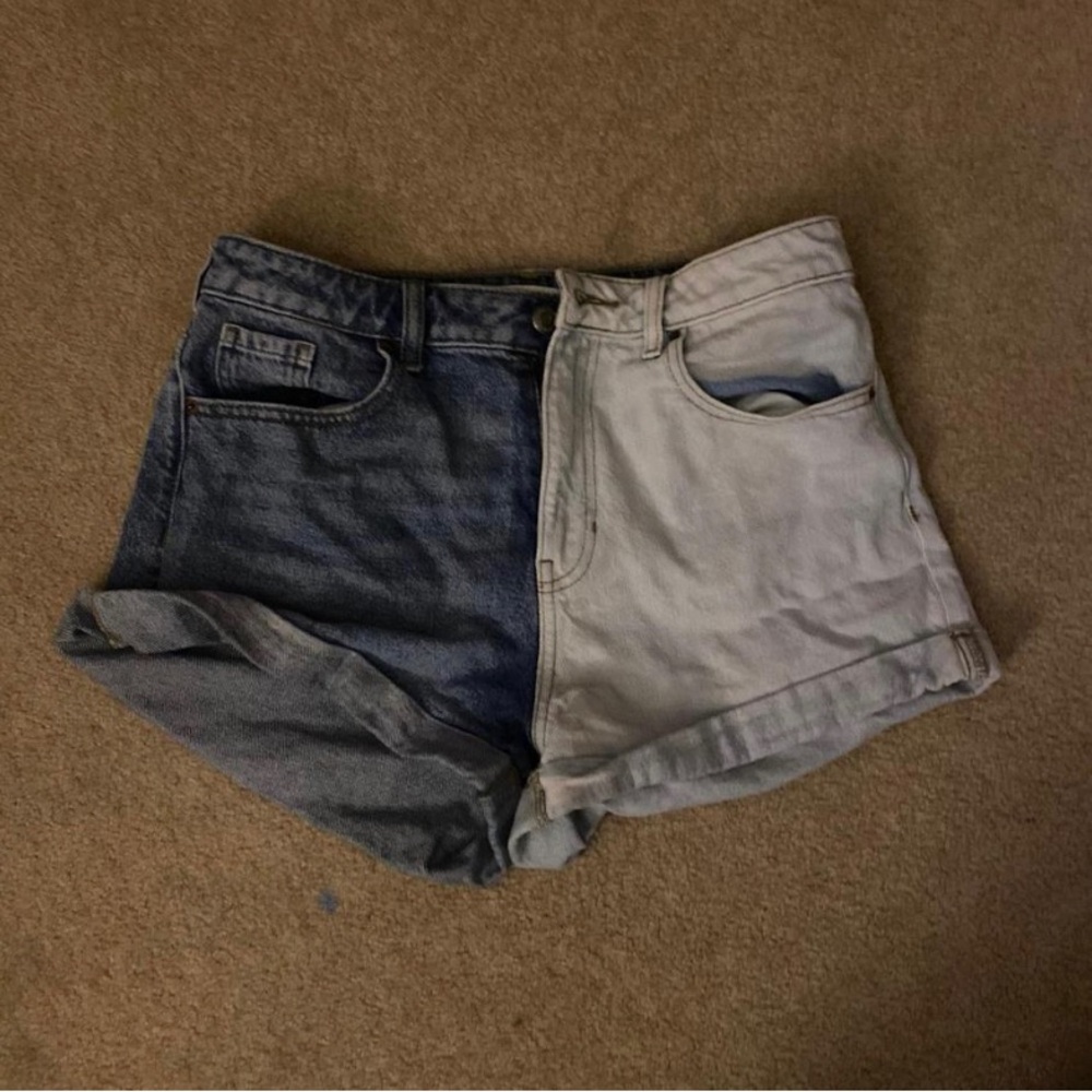 Two-Tone Denim Women's Shorts Pacsun